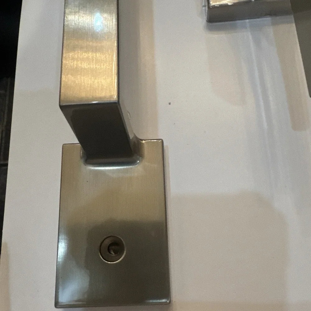 Kwikset Amador Handleset Square Hollis Lever Satin Nickel‎ 96870-187